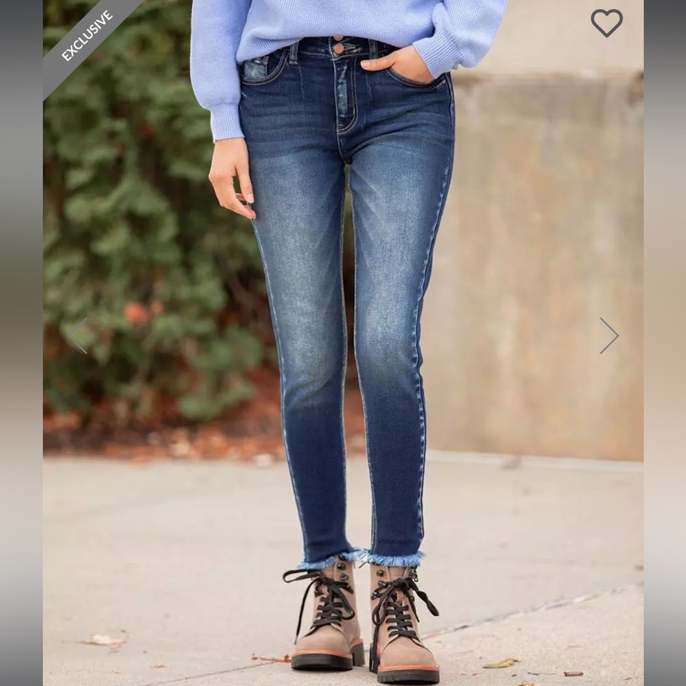 Kancan Signature dark wash, high rise, ankle, skinny Jeans size 25